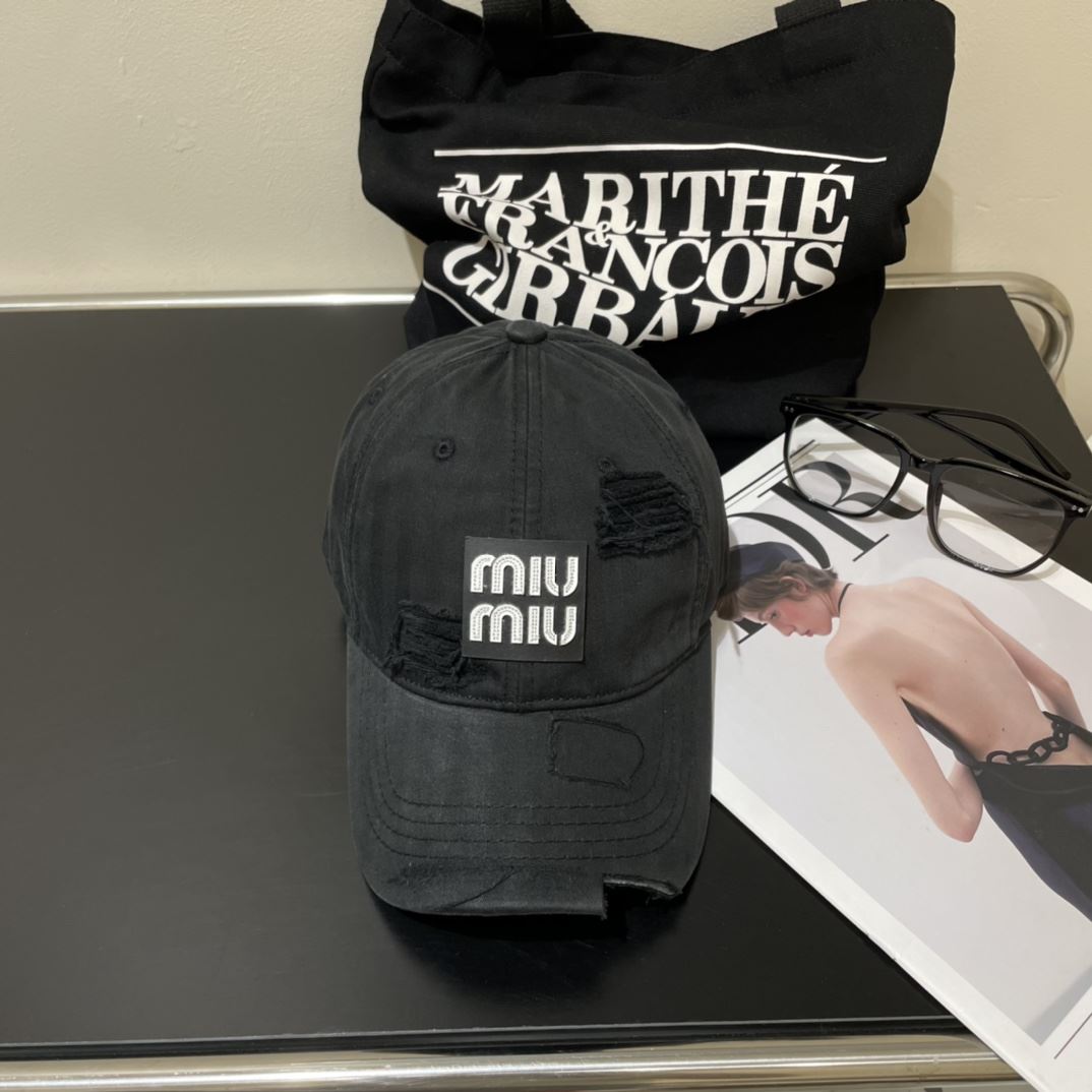 Miu Miu Caps